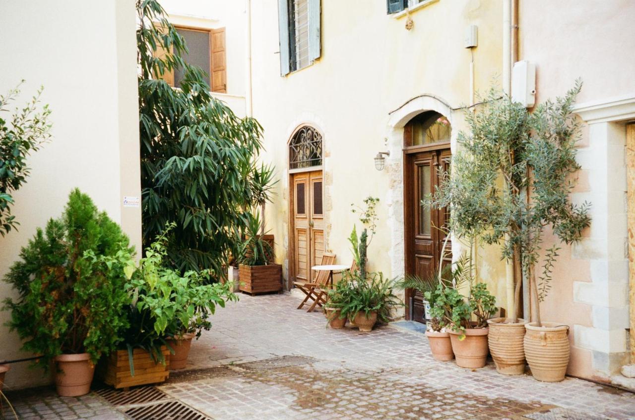 White Houses In The Heart Of Chania La Canea Esterno foto